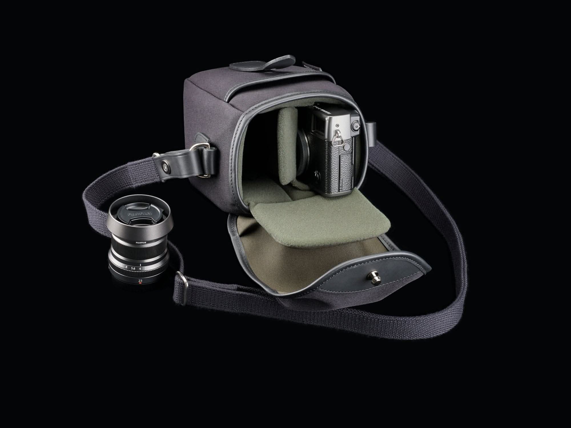 72 Camera Bag - Image 5
