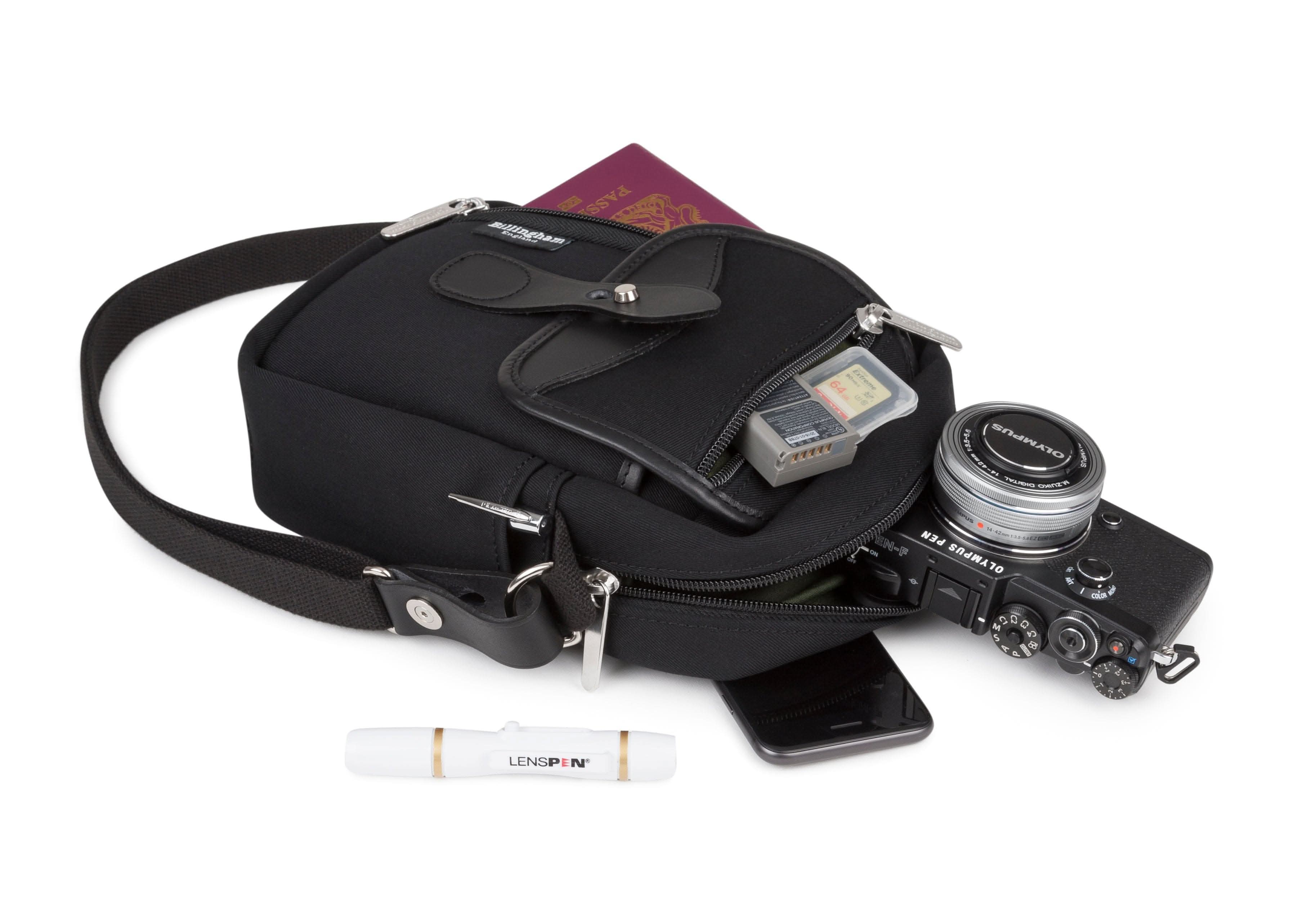 Airline Stowaway - Image 6