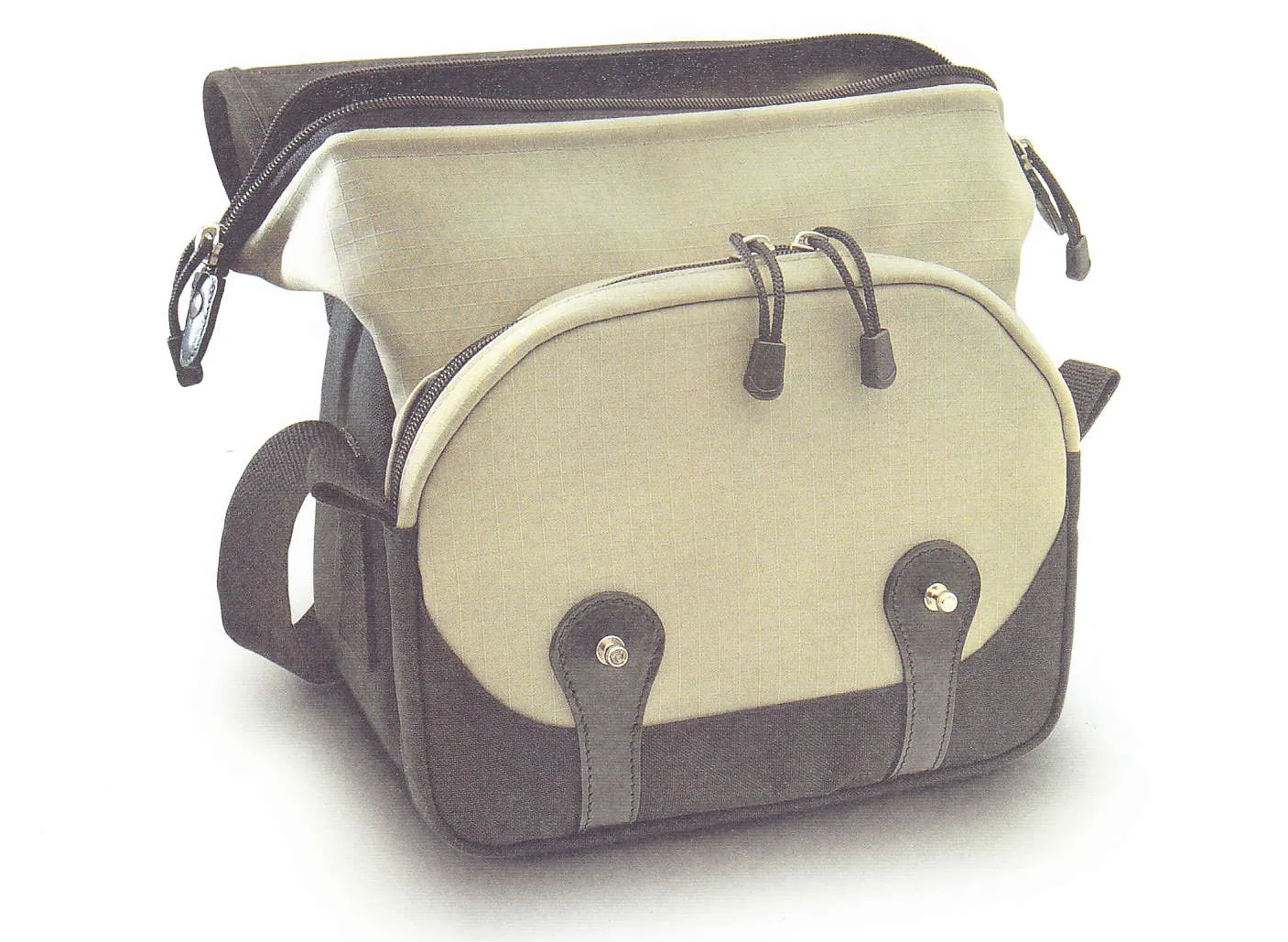 Venture Gear VG420 Camera Bag - Image 2